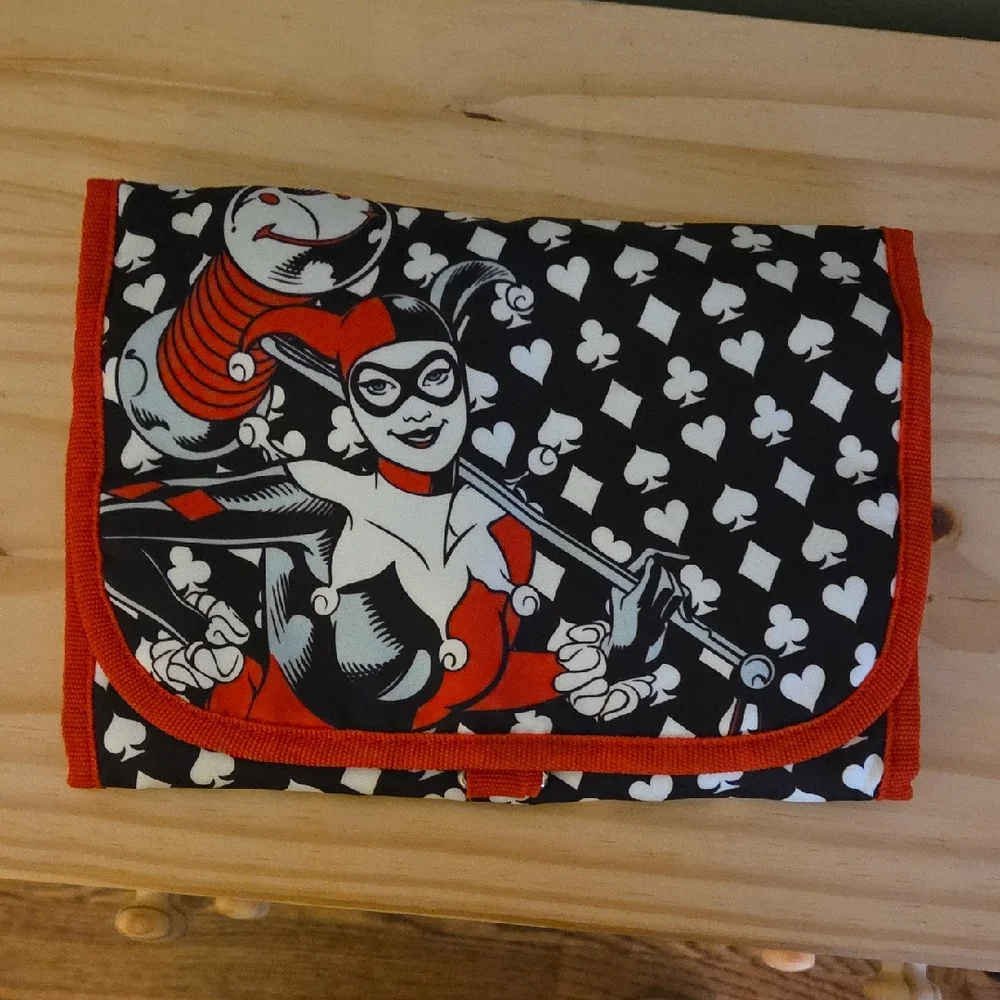 DC Comics Black and White Card Suit Design